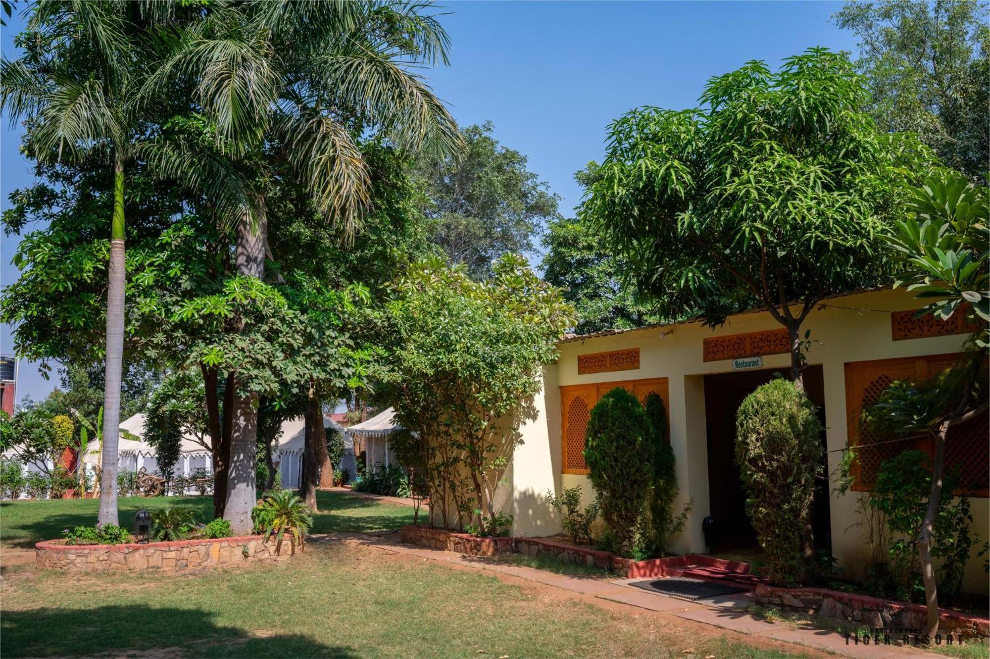 Ranthambore Tiger Resort Sawai Madhopur Exterior foto